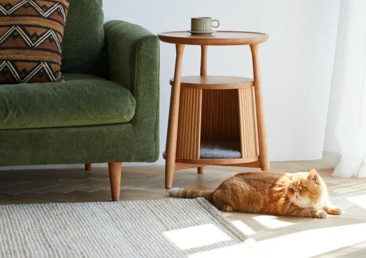 Lucky Cats Tea Table