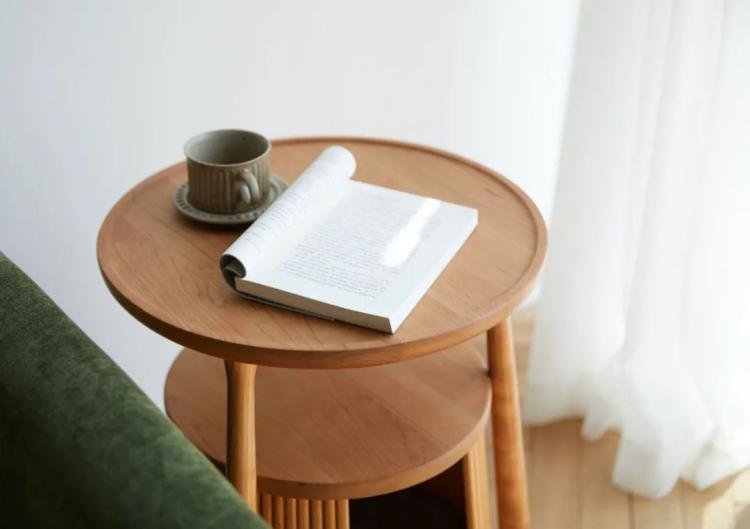 Lucky Cats Tea Table